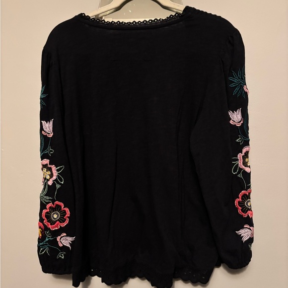 Anthropologie embroidered top - Picture 9 of 9